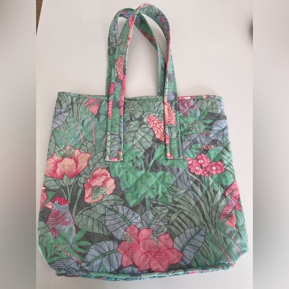 CREATION ALPAC Quilted Fabric Tote Bag Floral Parrot Pattern Beach Market Bag - Picture 5 of 15